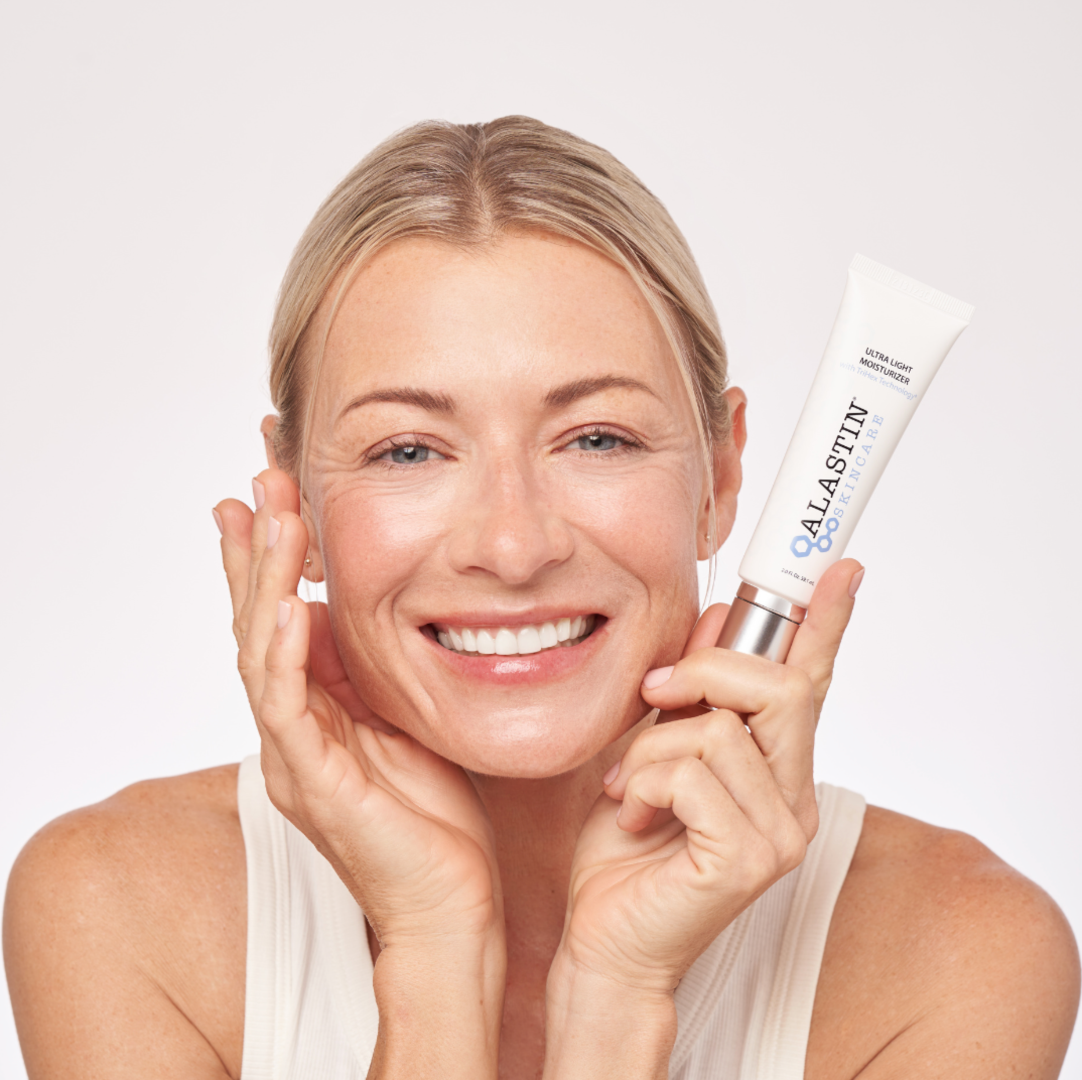 Ultra Light Moisturizer with TriHex Technology®